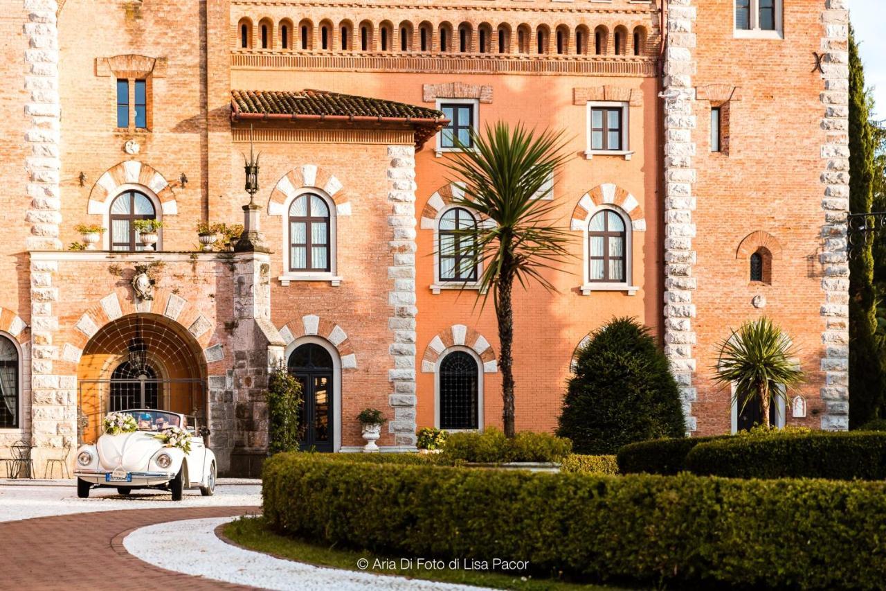Castello Di Spessa - Residenze D'Epoca Hotel Capriva del Friuli Kültér fotó
